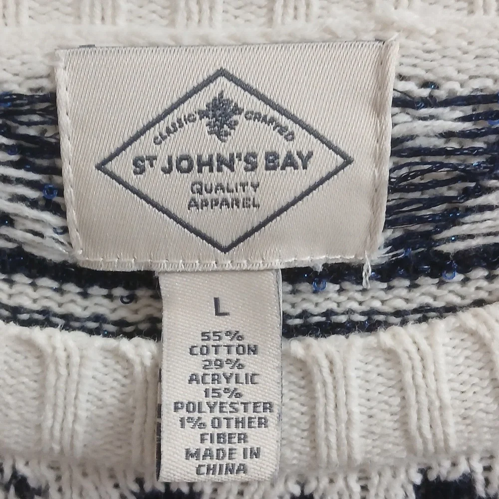 Navy and Off White Patterned Sweater Size Large - Picture 9 of 10